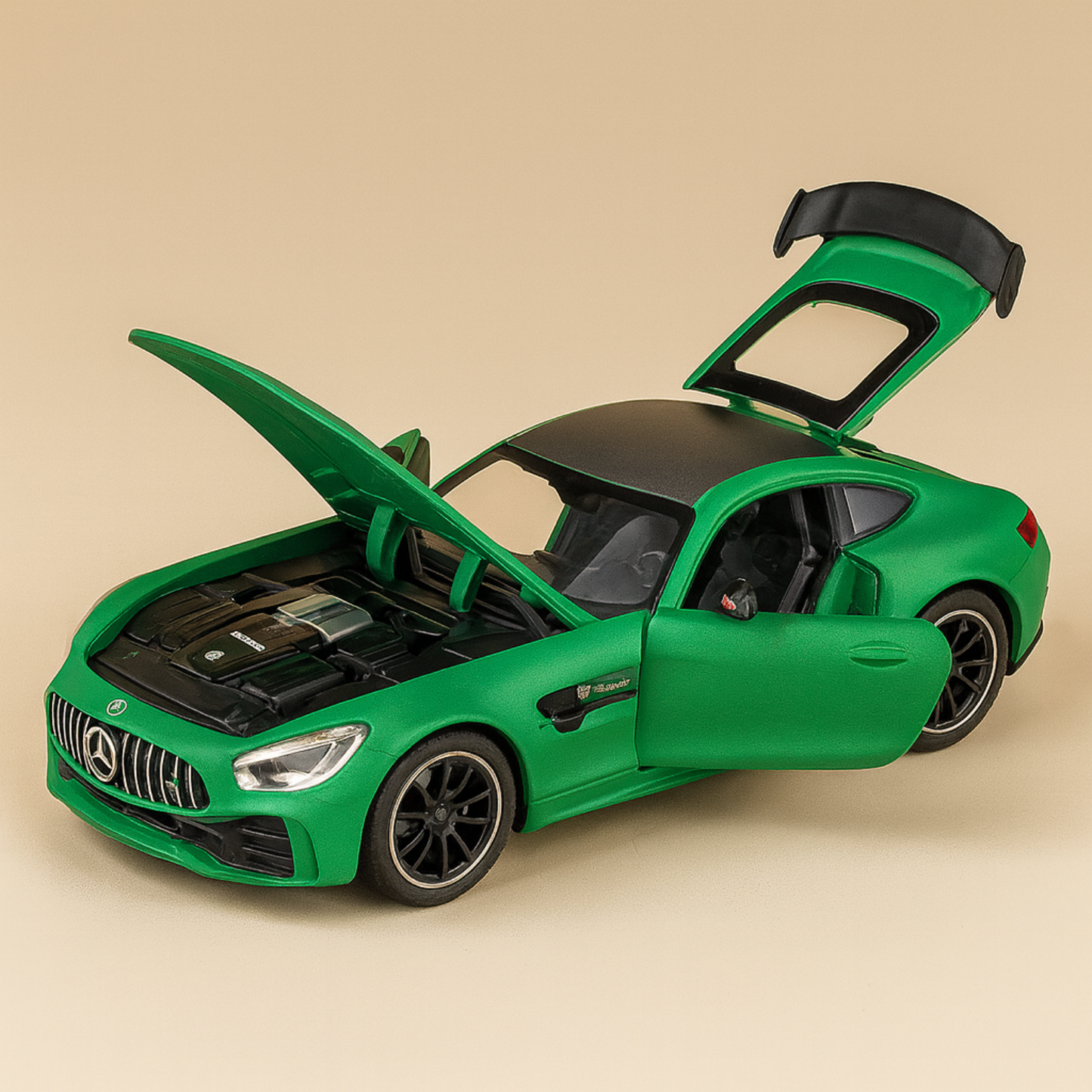 Mercedes-Benz GTR Model 1:24